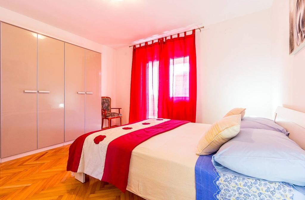 Apartments Racchi Banjole Exterior photo
