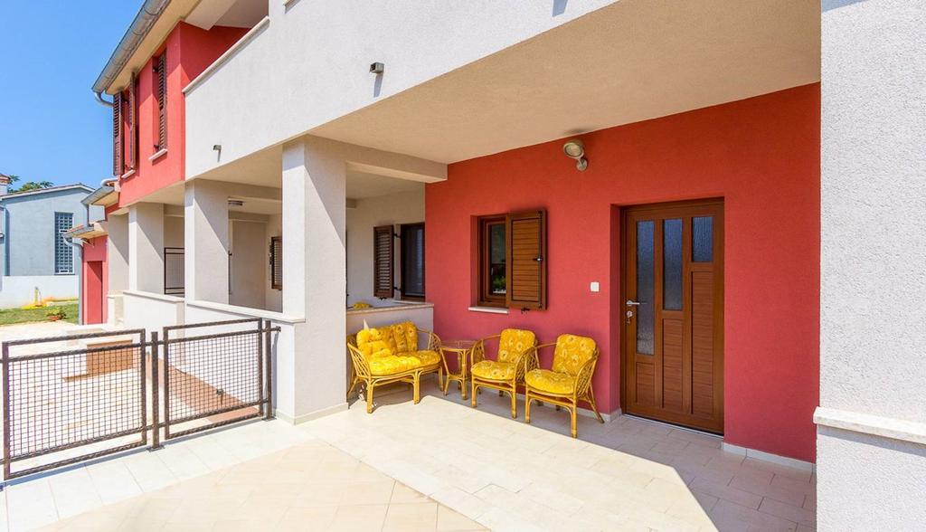 Apartments Racchi Banjole Exterior photo