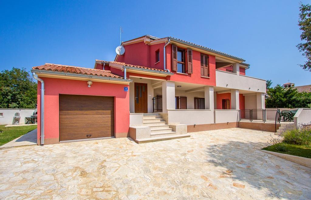 Apartments Racchi Banjole Exterior photo